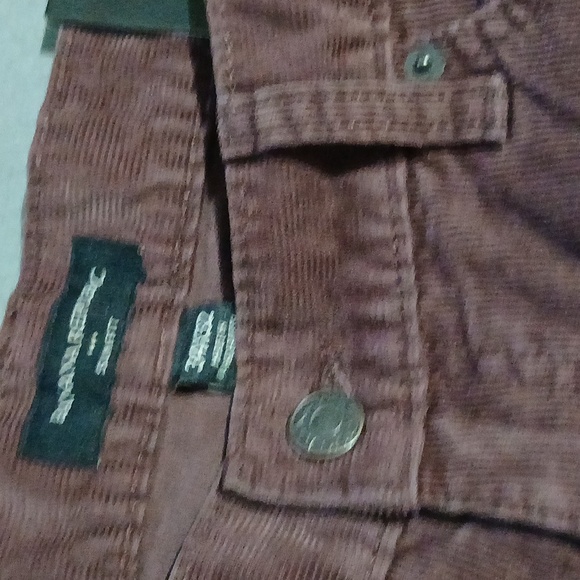 Banana Republic Men's Corduroy Pants - Deep Burgundy. Sz.34 X32 Slim. NWT - Picture 6 of 16